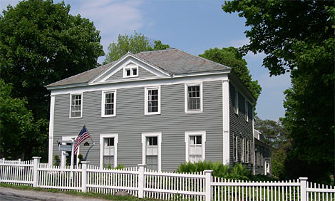 Eddington House Inn Front View - Bennington Vermont accommodations